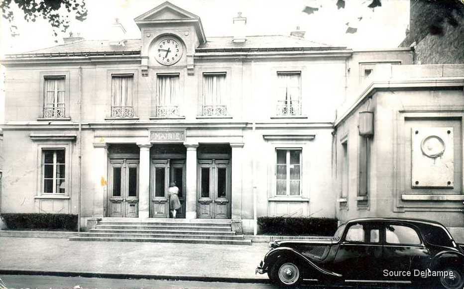 92 Gennevilliers La Mairie.jpg